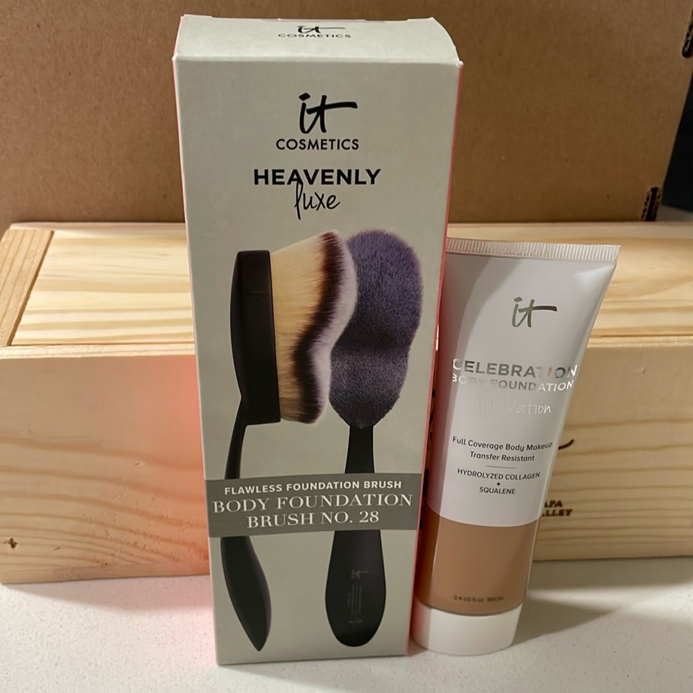IT cosmetics heavenly luxe body brush and body foundation
